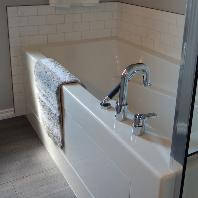 How to choose the right bath panel Luna Spas